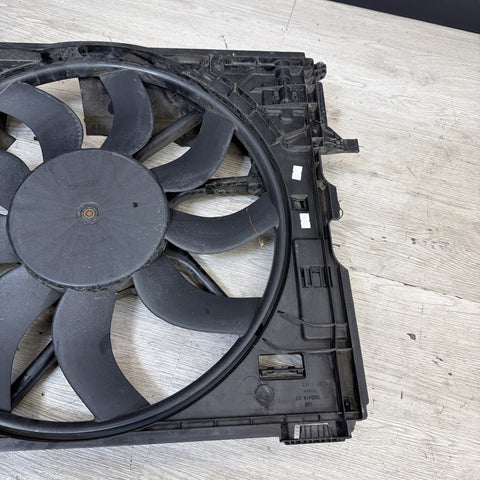 15-20 OEM BMW F80 F82 F83 M3 M4 Electric Radiator Cooling Fan w/Shroud *Notes*