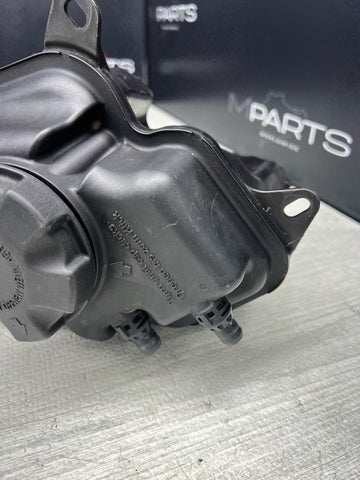 BMW 06-10 E60 M5 Radiator Coolant Expansion Tank 17112282735