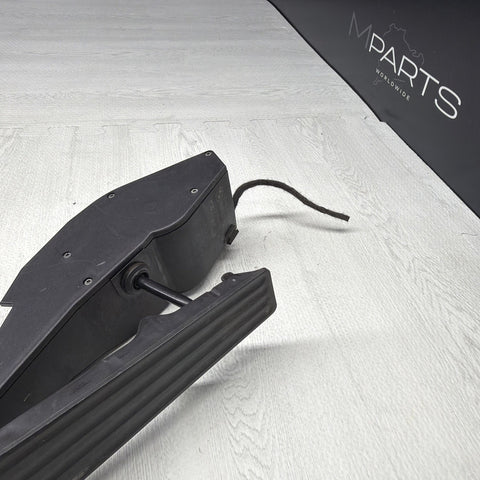 BMW E46 M3 01-06 Manual Electric Accelerator Throttle Pedal & Plug 6762481