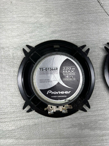 Pioneer Electronics 2-Way Speaker Pair TS-G1344R 5 1/4” Used