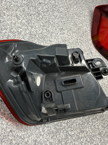 15-18 BMW F30 320 330 F80 M3 LCI Rear Tail Lights Taillights Set OEM