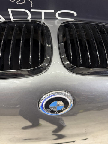 (PICKUP ONLY) BMW E46 M3 01-06 Front Hood Bonnet Panel Vented *Notes*
