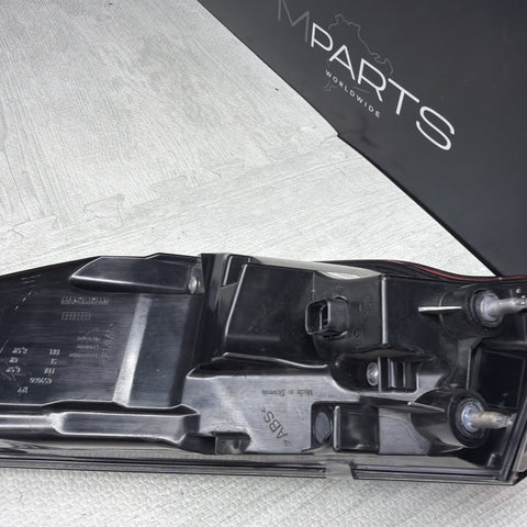 BMW G82 M4 21-24 REAR LEFT QUARTER PANEL MOUNTED TAIL LIGHT ASSEMBLY