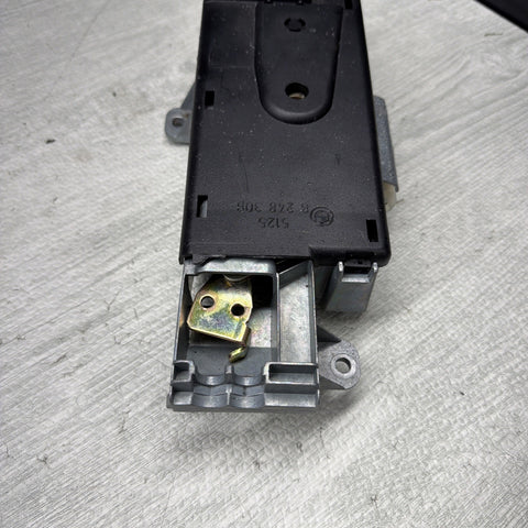 01-06 BMW E46 M3 Convertible Soft Top Locking Latch Mechanism Drive 51258248308