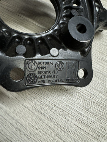21-26 BMW G80 G82 G83 M3 M4 Strut Tower Brace Mount Right 8076674 590910