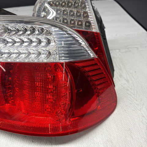 01-06 E46 BMW 330 M3 CONVERTIBLE REAR LED TAIL LIGHTS 6937454 SET *Notes*