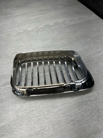 01-06 BMW E46 M3 Front Kidney Grille Left Driver Chrome