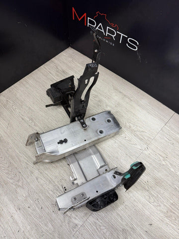 15-20 BMW F80 F82 F83 M3 M4 Front Left Driver Side Lower Deformation 8054313