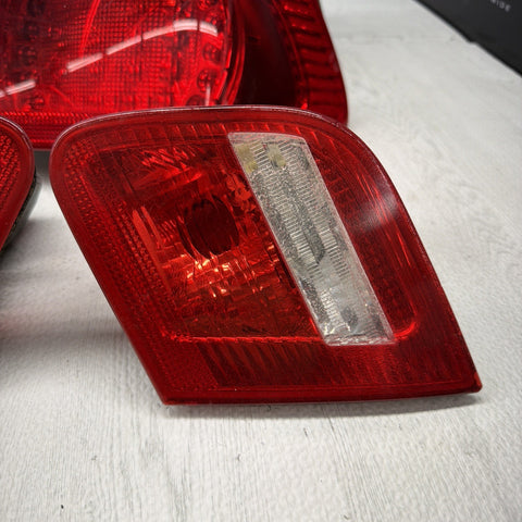 01-06 E46 BMW 330 M3 CONVERTIBLE REAR LED TAIL LIGHTS 6937454 SET *Notes*