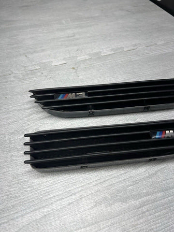 01-06 BMW E46 M3 Left Right Fender Vent Grilles Grills Trims Matte Black