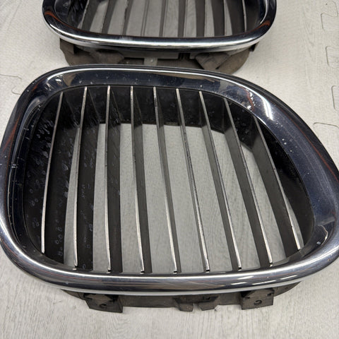 BMW Z3M Z3 M Front Kidney Grills Grilles OEM Set