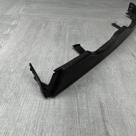 BMW E46 M3 01-06 FRONT LEFT HEADLIGHT MOLDING  *Notes*