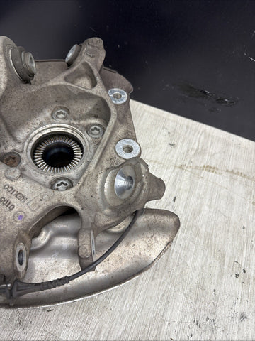 BMW X3 M F97 20-24 Rear Right Side Spindle Knuckle Bearning Hub