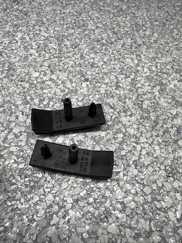 BMW E46 REAR SEAT BELT GUIDE 7009662 52107009662 OEM PAIR