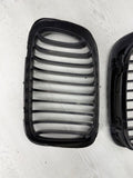 BMW 01-06 E46 M3 Front Kidney Grilles Matte Black Set