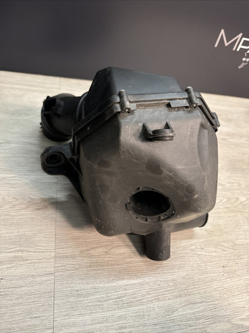 OEM 13-16 BMW F06 F10 F12 F13 M5 M6 S63 Intakes Air Filter Intake Airbox Set