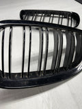 08-13 BMW E90 E92 E93 M3 Front Kidney Grilles Gloss Black Double Slotted