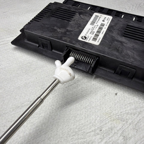 BMW 3 SERIES E87 E92 E93 FOOTWELL LIGHT CONTROL MODULE UNIT LFRM3R *Cracked*