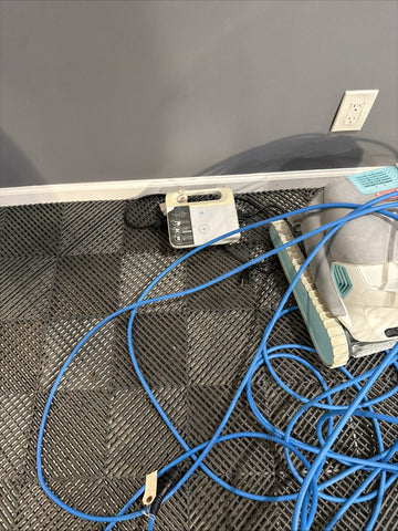 Maytronics Dolphin Active 30i Robotic Pool Cleaner Tested Working