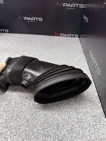 08-13 BMW E90 E92 E93 M3 Engine S65 Air Intake Manifold Rubber Boot Duct OEM