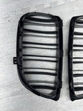 08-13 BMW E90 E92 E93 M3 Front Kidney Grilles Gloss Black Double Slotted