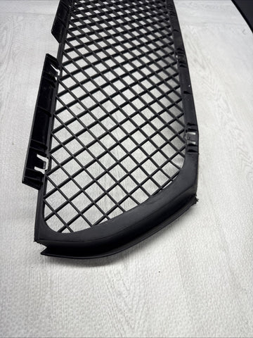 Genuine 01-06 BMW E46 M3 Front Center Bumper Grille Cover Trim *1 Small Crack