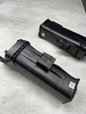 BMW 21-26 G80 G82 G83 M3 M4 FRONT LEFT DRIVER AIR INTAKE DUCT GUIDE 8095803