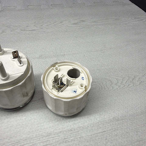 BMW Z3M Coupe Roadster Center Console Voltage Clock Oil Gauge Set 98-00 OEM