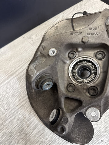 BMW X3M F97 20-24 RIGHT PASSENGER REAR SPINDLE KNUCKLE HUB BEARING OEM