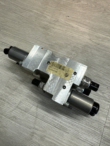 07-19 BMW X5 X6 F85 X5M E70 E71 F15 F16 DYNAMIC DRIVE HYDRAULIC VALVE BLOCK