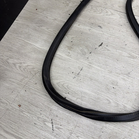BMW E46 M3 01-06 Passenger Right Side Door Weather Strip Seal Black OEM
