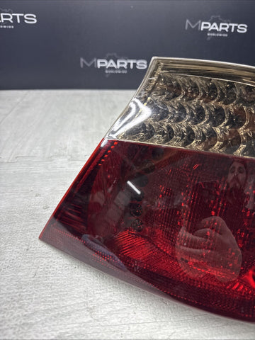 BMW E46 325 330 M3 CONVERTIBLE LED TAIL LIGHT RIGHT PASSENGER SMOKED LENS