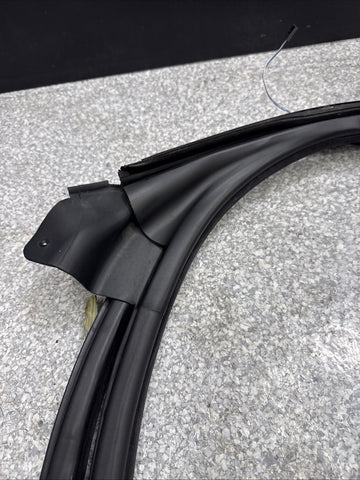 BMW E46 M3 01-06 Left Driver Side Door Weather Strip Seal Black OEM