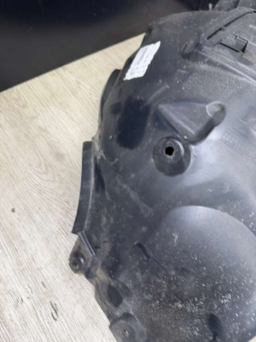 15-20 BMW F80 F82 M3 M4 Front Right Passenger Fender Liner Splash Shield OEM