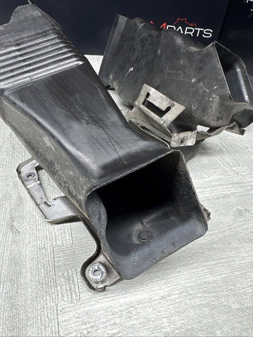 BMW E46 M3 OEM (2001-2006) BRAKE AIR INLET DUCTS + BRACKETS PAIR *NO BROKEN TABS