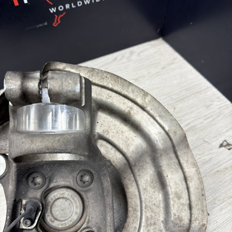 15-20 OEM BMW F80 F82 F83 M3 M4 Front Left Hub Spindle Knuckle Wheel *Notes*