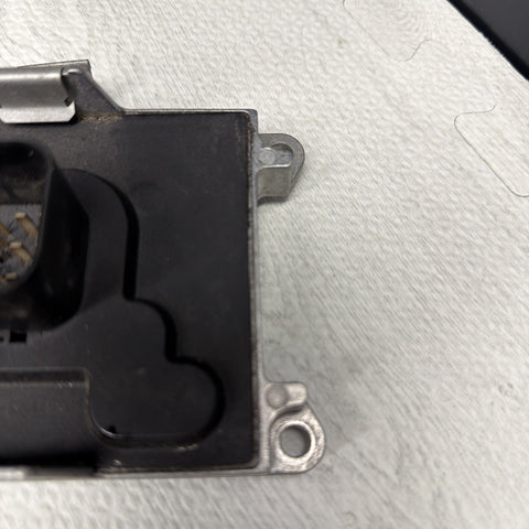 BMW M5 M6 E60 E61 E63 06-10 S85 V10 Ionic Current Control Module 13627834713