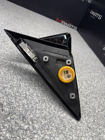 15-20 BMW F82 F83 M4 RIGHT MIRROR / NO CAMERA / NO LANE ASSIST