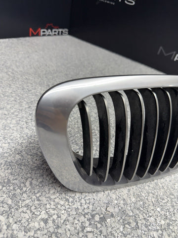 BMW OEM 01-06 E46 M3 Front Kidney Grilles Chrome 51138208685 51138208686