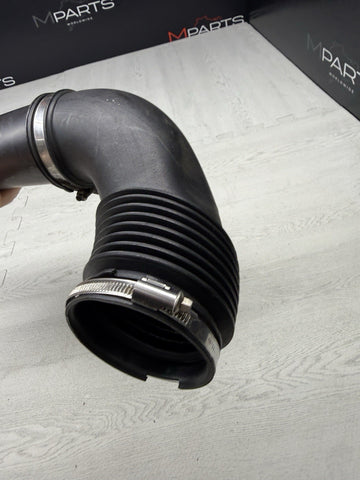 BMW F80 F82 F83 F87 S55 M2 M3 M4 Air Intake Tube Duct Pipe 7846272