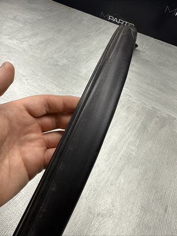 96-02 BMW Z3 Z3M Roadster Front Right Side Body Door Seal OEM