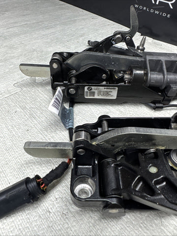 01-06 BMW E46 325 330 M3 - Convertible Top Latches Motors  - 7031361 7031362 OEM