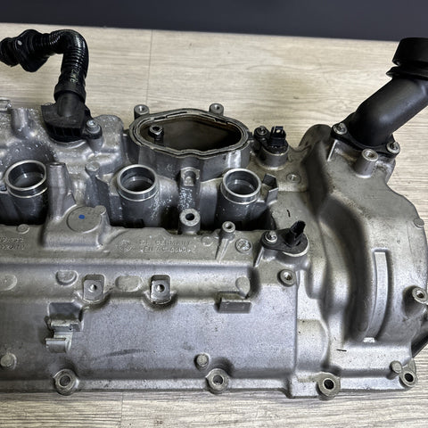 2012-2016 BMW F10 M5 S63 RH Right Valve Cover 7843506