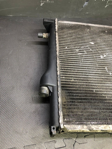 BMW E30 318 325 Coupe Radiator + Shroud