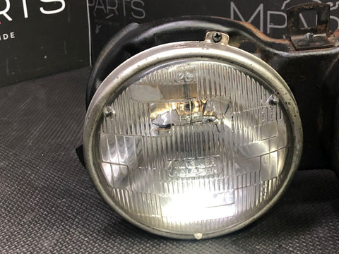 BMW E30 318 323 325 328 Right Passenger Halogen Headlight OEM