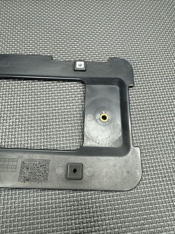 01-06 BMW E46 330 328 325 M3 LICENSE PLATE FRAME BRACKET MOUNT HOLDER