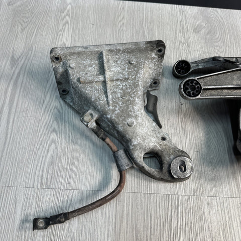01-06 BMW E46 M3 S54 Engine Brackets Passenger Driver OEM 22294262211 109469422