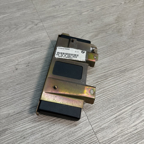 BMW E39 530i M5 facelift in car phone module 8361643