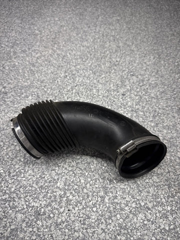 BMW M2 M3 M4 F83 F80 3.0 SERIES S55 ENGINE CLEAN AIR INTAKE PIPE 7846271