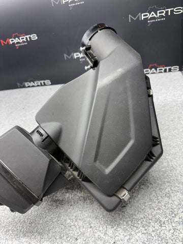 21-25 OEM BMW G20 G22 G23 Engine B58 Engine Air Intake Filter Housing Box
